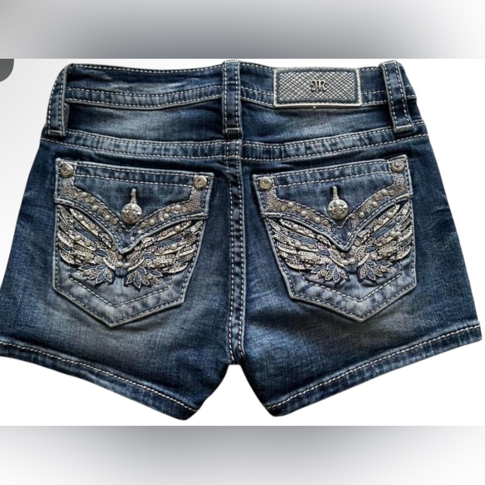 Miss Me Shorts Mid Rise Size 24 Worn Once